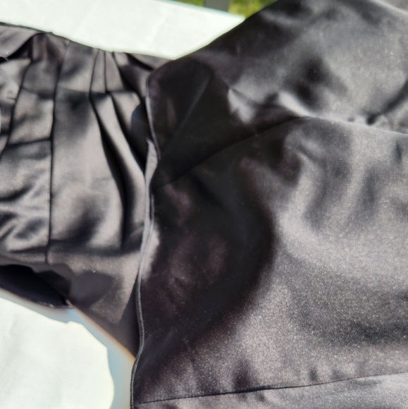 Black evening gown size 8 - Picture 12 of 16